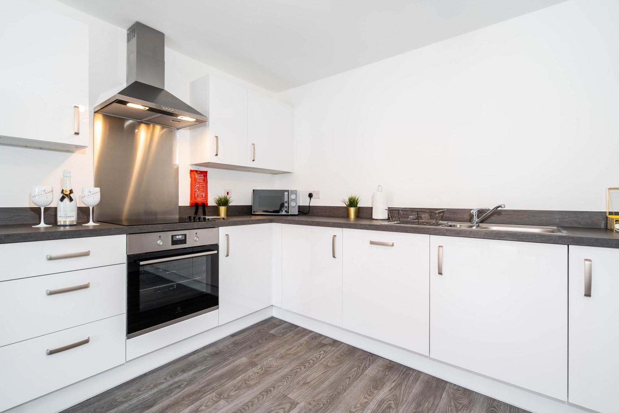 Luxury Apartment - Twin Beds - Selly Oak - Off-Street Parking - Free Netflix & Wifi - Top Rated 9Cc 伯明翰 外观 照片